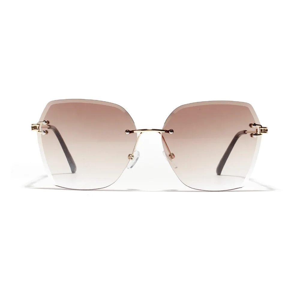 10153437688_982709832