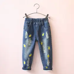 Y31061637 Мода 2017 г. весна джинсы для маленьких девочек одноцветное вышивка ананас брюки для годовалых девочек Джинсовая одежда Distrresses
