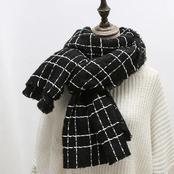 

European and American small fragrance black and white plaid cashmere scarf autumn and winter thick warm shawl temperament around