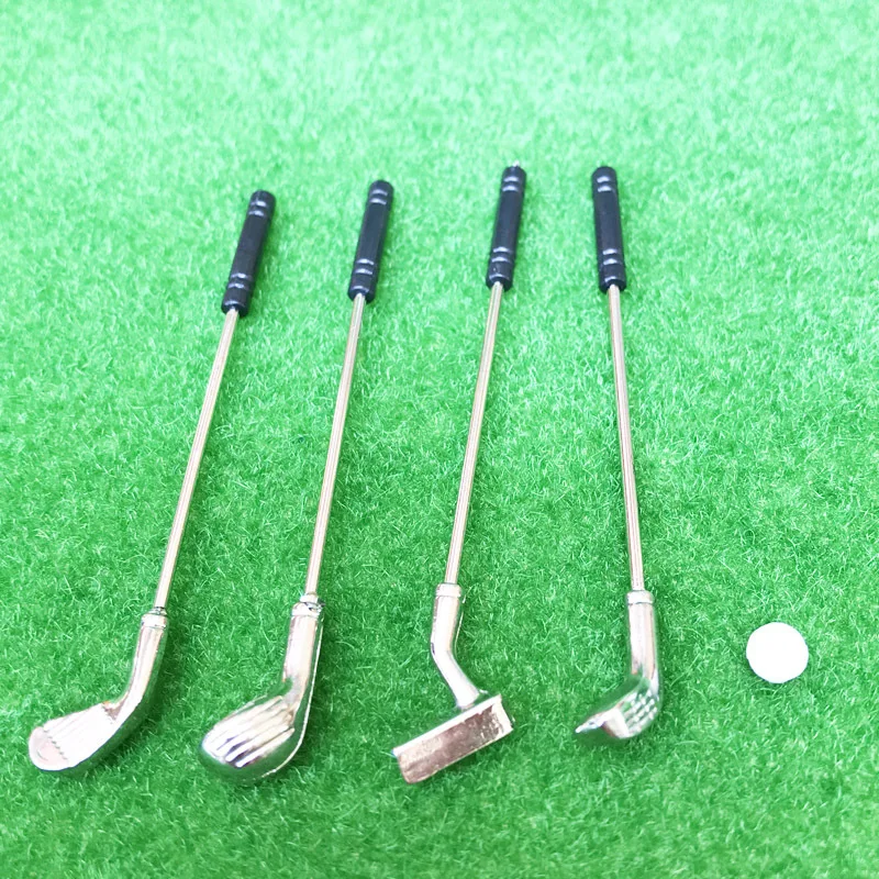 

1: 12 Dollhouse Mini Outdoor Model Scene Accessories Golf Clubs Ball 5 Pieces ~