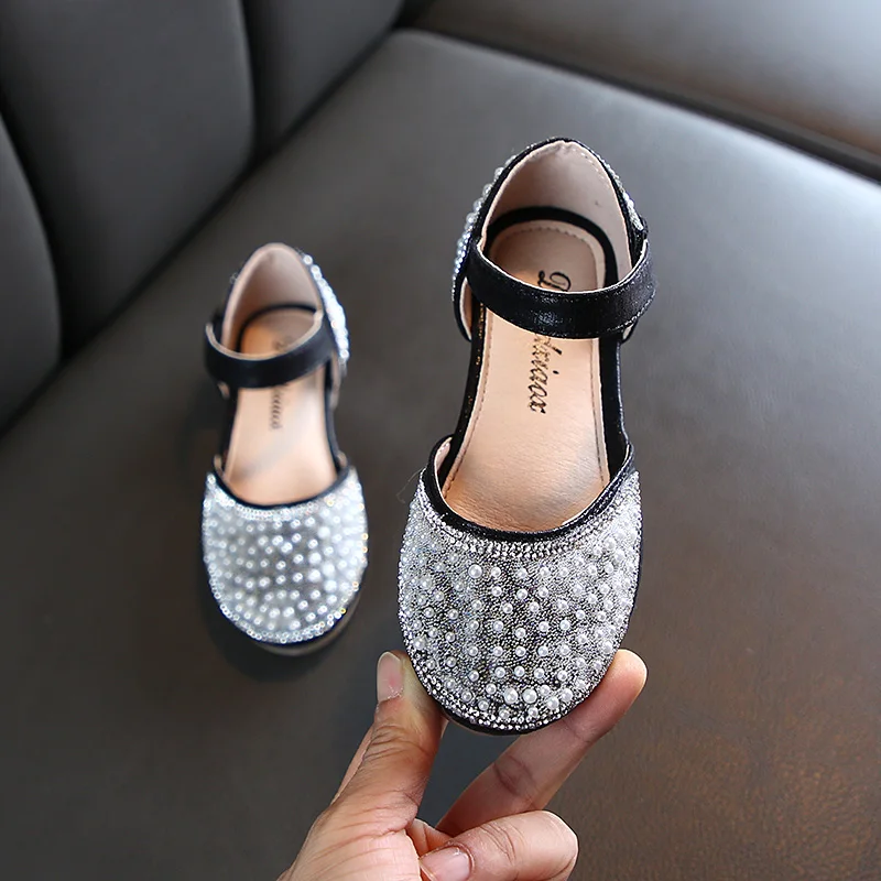 Summer Children Sandals Girls Cut-Outs Fashion Sandals Sequin with Rhinestone Soft Pu Leather Cow Muscle Sole SYY088