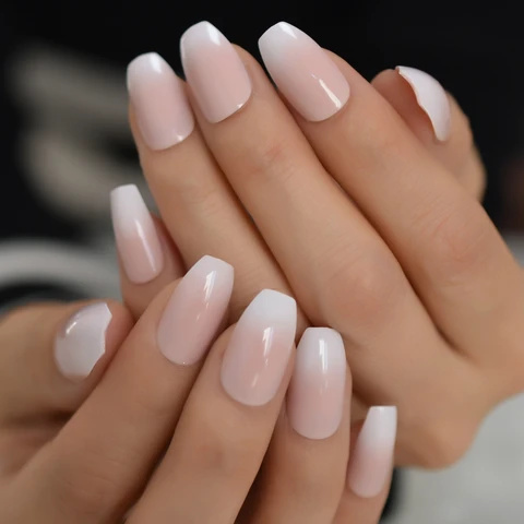 Press On Nails With Designs Nude Blue Rhinestone Fake Artificial Nails Short Coffin Square False Nail Tips Single Crystal
