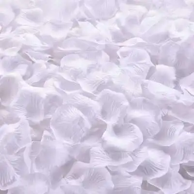 Vibrant Artificial Silk Rose Petals for Romantic Wedding and Event Decoration