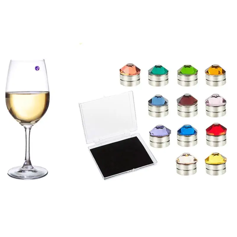 12PCS New Fashion Mini Christmas Goblet Markers Magnetic Acrylic Wine Glass Charms Decorations Wine Cup Accessories For Bar