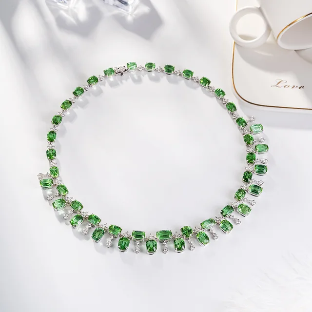 2022 New Exquisite Emerald Cubic Zirconia Silver Color Neck Choker for Women Natural Green Color Treasure Neckace Gift 4