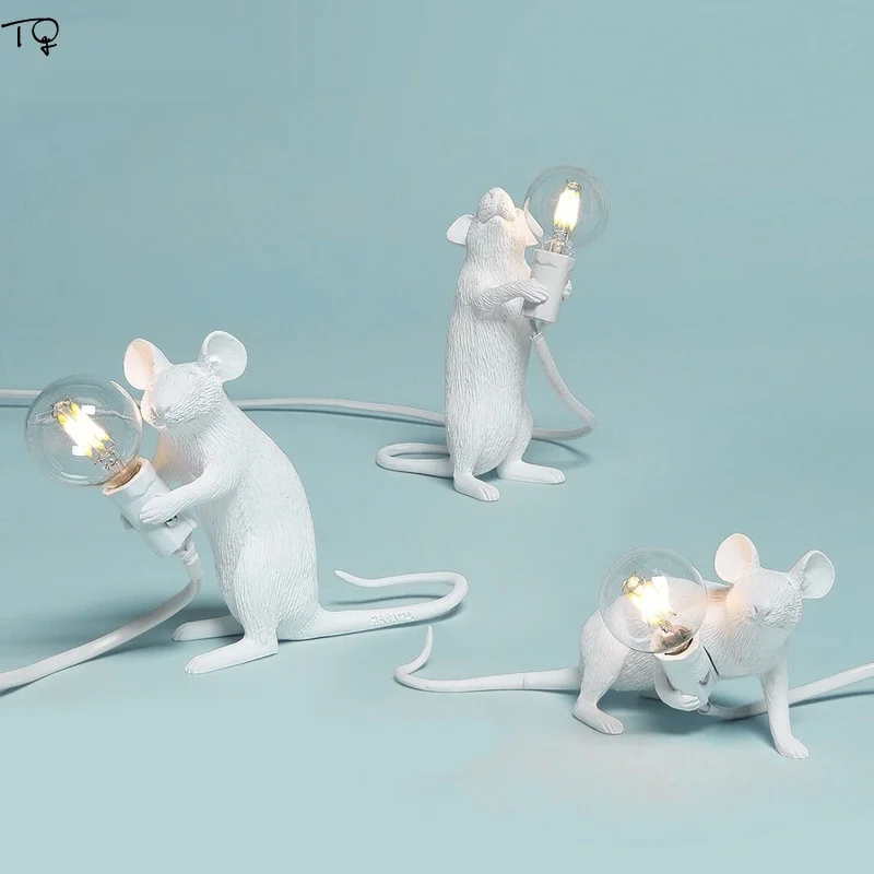 Nordic Seletti Мышь лампа Миус Led Настольная из смолы бело золотые настольная E27