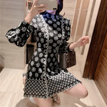 

HANZANGL Brand Women Dress 2020 Autumn New Floral Embroidery Black Lace Dresses Stand Collar Lantern Long Sleeve Retro Dress