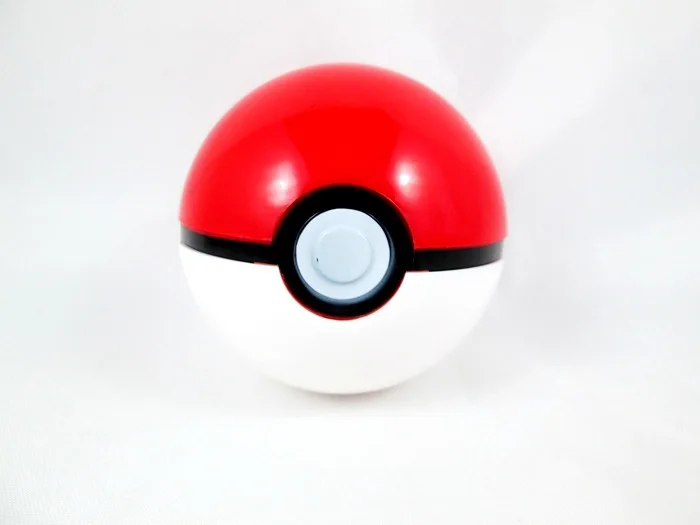 Hot Selling New Products 7CM Pokemon Pet Master Ball Capsule Toy Selectable
