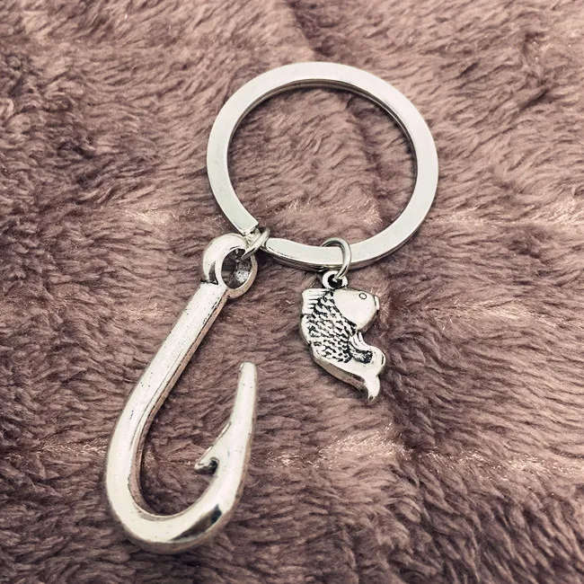 

2020 European and American Hot Selling Pendant Ornaments Hook Fish Vintage Key Chain AliExpress Wish Father Gift