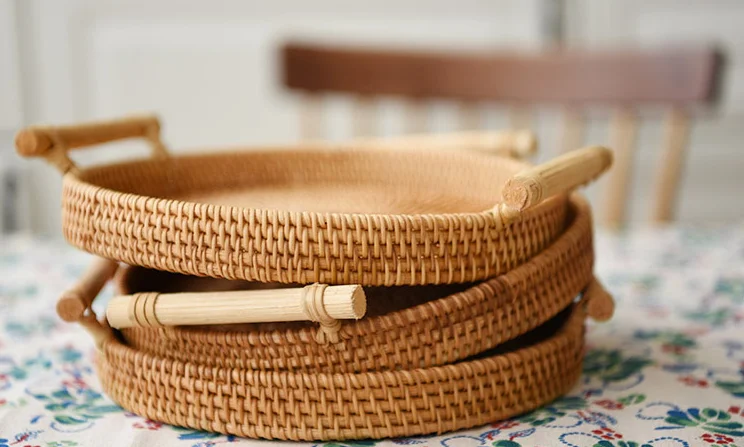 Manual Rattan Tray Round Bread Storage Basket Fruit Snack Teacup Storage Trays Handmade Basket Decorative Tray Storage Organizer