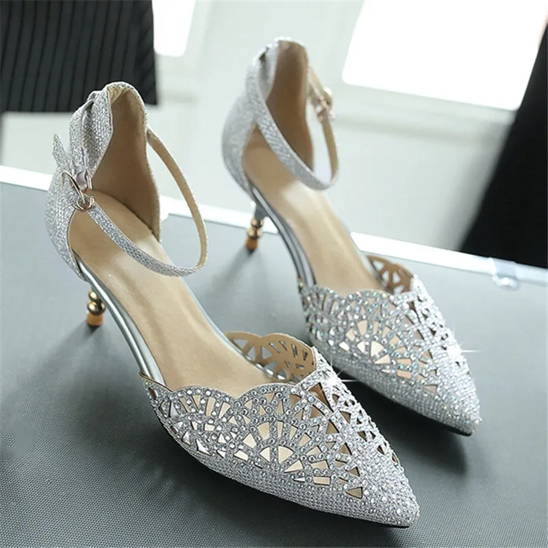 

AGODOR Ladies Rhinestone Summer Sandals Glitter Kitten Heels Women Shoes Medium Heel Ankle Strap Wedding Shoes Bridal Silver