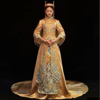 

Chinese Traditional Wedding Cheongsam For Female With Trailing Dress High Quality Peacock Embroidery Bride Qipao Long Robe Gown