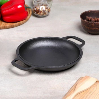 

Cast iron frying pan d = 20 cm, portioned, with two handles