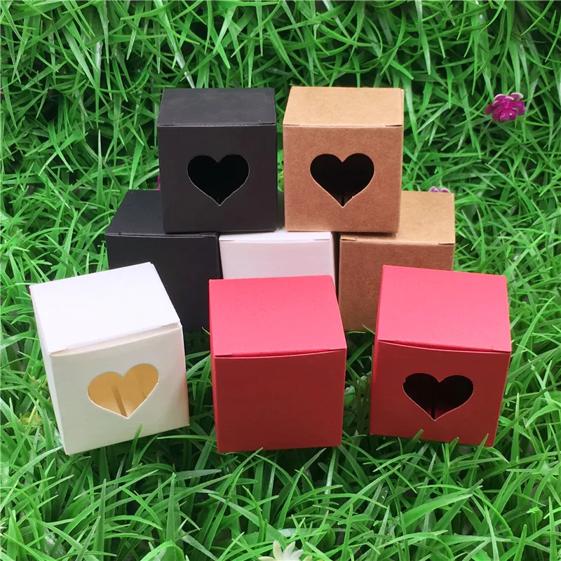 

200Pcs/Lot Multiple Color 5x5x5cm Paper Cardboard Cubic Candy Gift Packing Hollow Heart Box Container For Valentine`s Day Gift