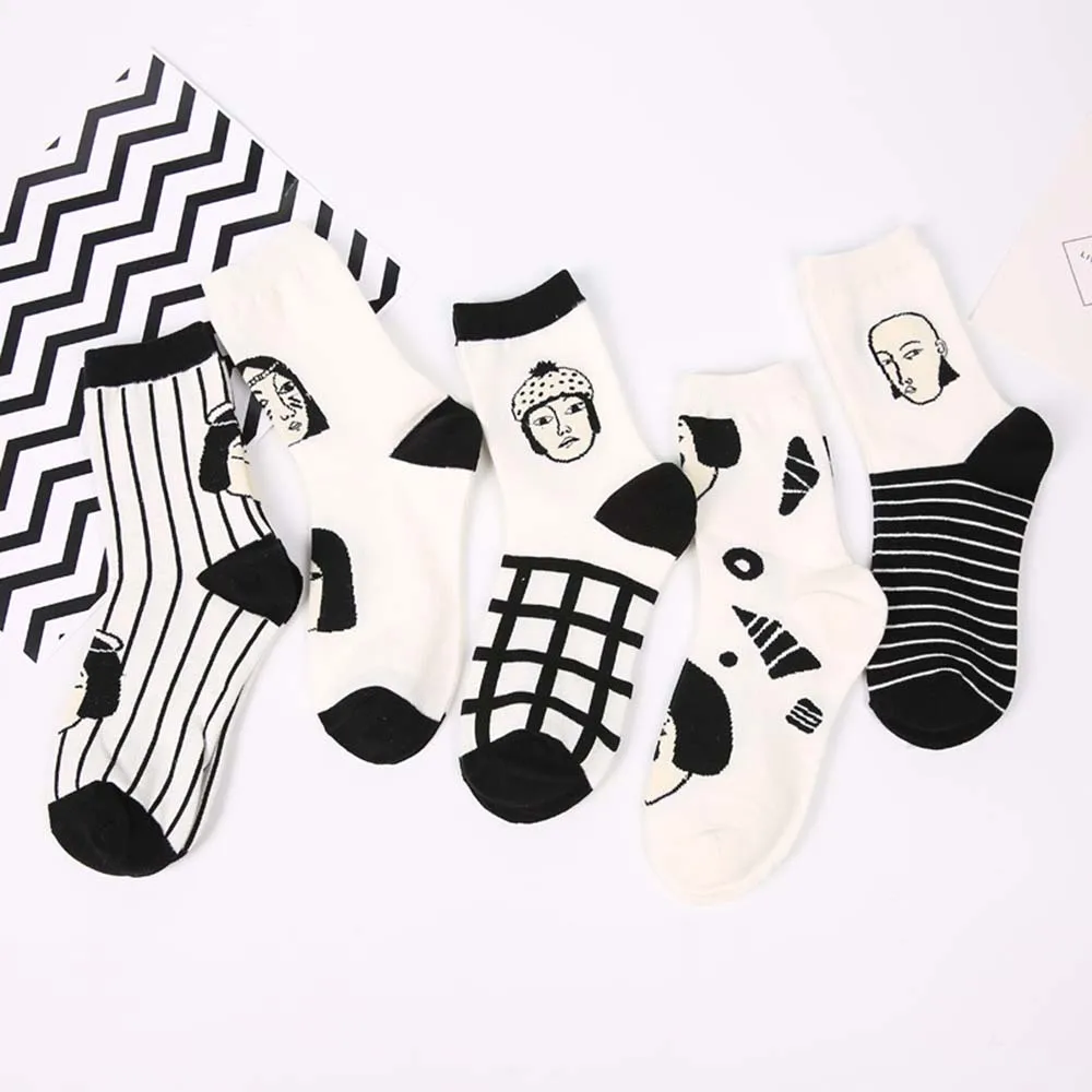 

Japan Style Cool Funny Head Patterned Short Socks Cotton Funny Hipster Art Ankle Black and White Style Harajuku Socks