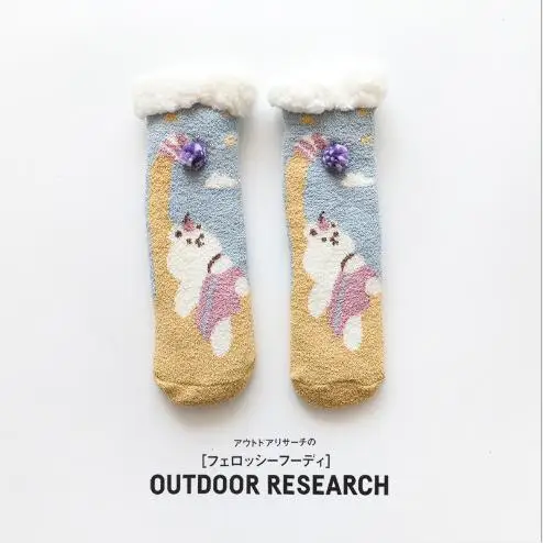Зимние детские носки из плотного бархата кораллового флиса нескользящие носки-тапочки для малышей, сохраняющие тепло, домашние носки - Цвет: as photo