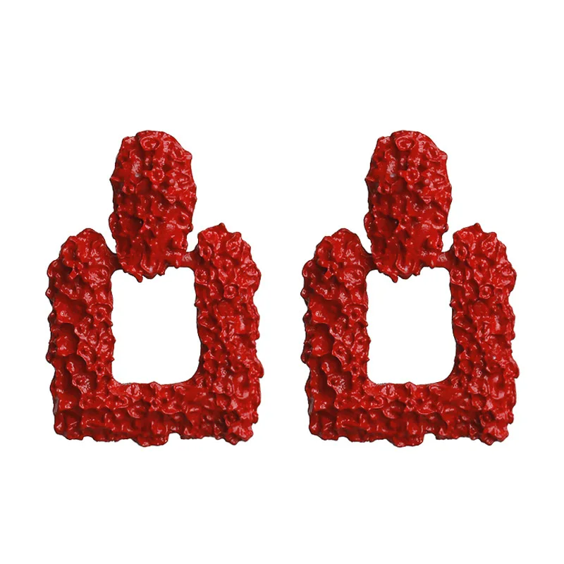 

QTWINDY Vintage Earrings for women gold color Geometric Statement Earring 2019 texture metal drop earing Hanging fashion jewelry