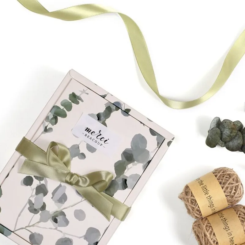 

Fashion new 18x13x4cm 50pcs wedding candy handmade soap nougat mooncake packaging color box silk towel socks folding paper box