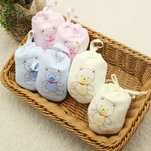 Детские Нескользящие перчатки из чистого хлопка, варежки для новорожденных, защита лица, утепленные, теплые митенки, перчатки, Аксессуары для младенцев