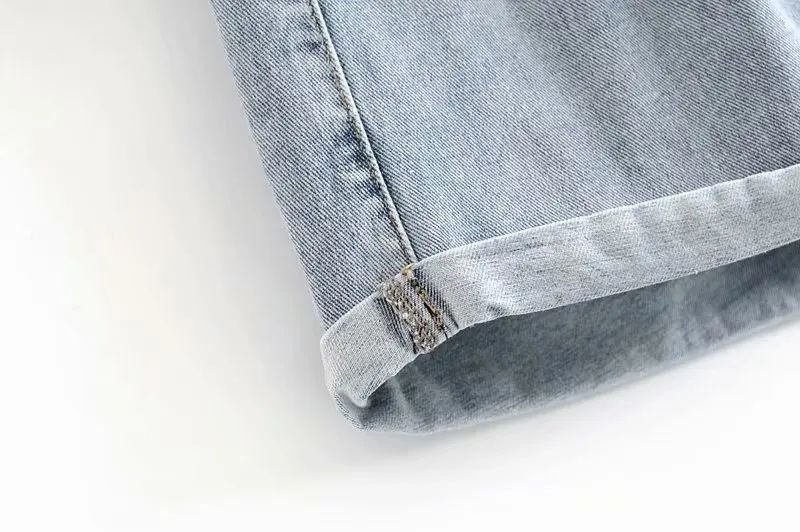Fashion Woman Qichen 55-5602 European and American fashion belt high-waist Jeans Shorts