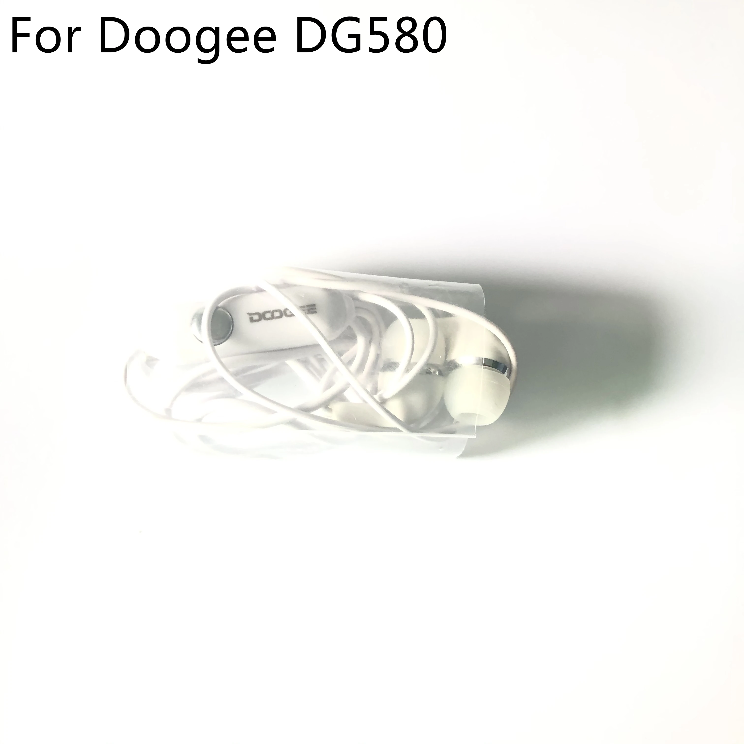 

Original New Earphone Headset For DOOGEE DG580 5.5" MTK6582 Phone Music Speaker Free shipping