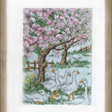 Золотая коллекция Счетный набор крестиков весенние гусиные и розовые цветы яблока
