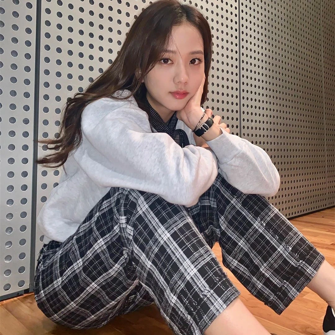 Корейские знаменитости kpop одинаковые женские свободные толстовки серого цвета с