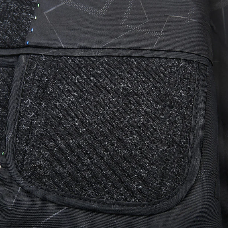 761A4401
