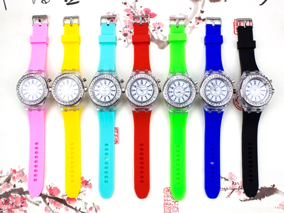 Luminous watch (1)