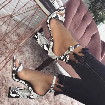 

Women Ankle Strap Sandals Snake Print Square heel Fashion Pointed toe Ladies Fashion shoes 2020 New Women Sandals