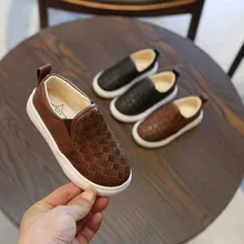 Модные детские повседневные сандалии в богемном стиле для мальчиков и девочек; вечерние туфли на плоской подошве; Мягкие резиновые туфли без застежки с бантом в мелкую клетку