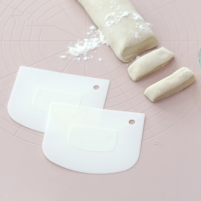 

Fasola Plastic Dough Scraper Trapezoidal Tools Plastic Dough Scraper Butter Scraper Scraping Oil WON'T Hurt Hand Dough Cut