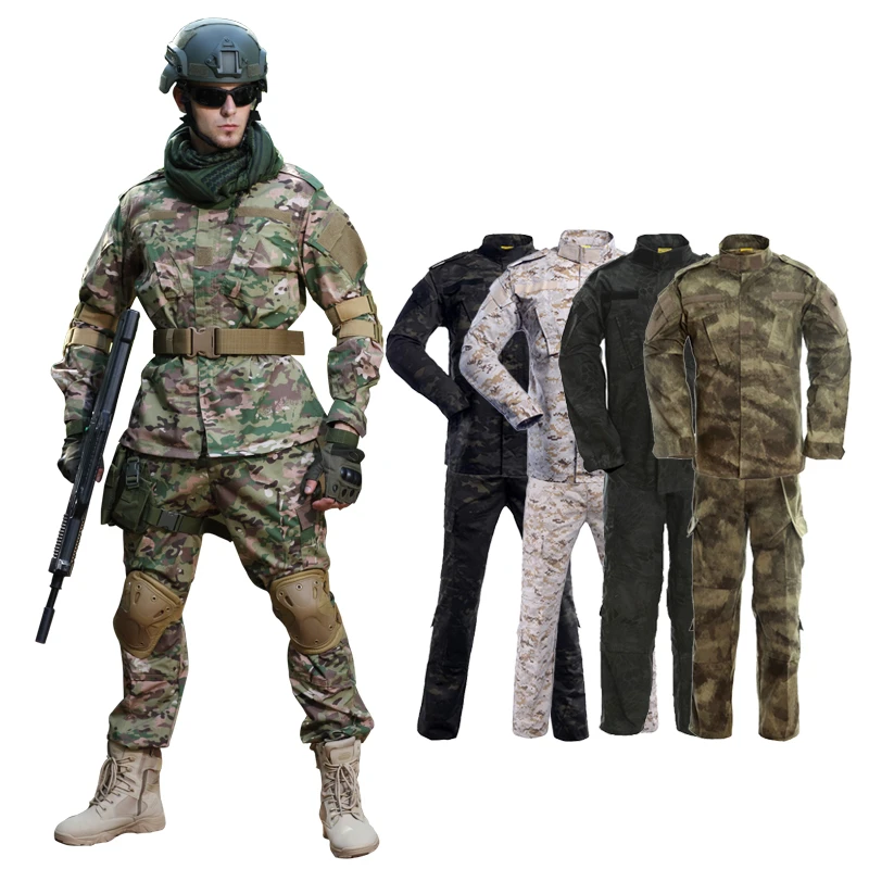 traje militar ruso