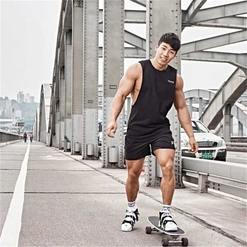 Новые летние мужские шорты с триангулированной сетчатой подкладкой быстросохнущие мужские шорты для фитнеса Бодибилдинг спортивная одежда бегунов шорты для спортзала