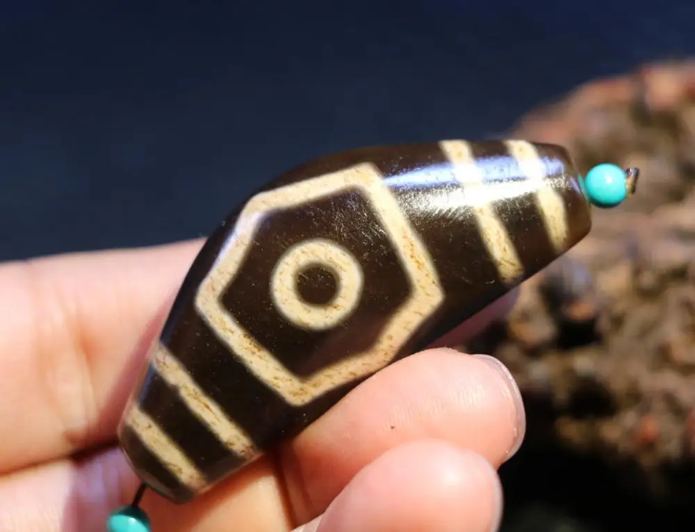 

Magic Power Tibetan Old Agate 3 Eye Big Wisdom Horn-shape dZi Bead Pendant 4A LZK LKbrother Top Quality UPD1216A