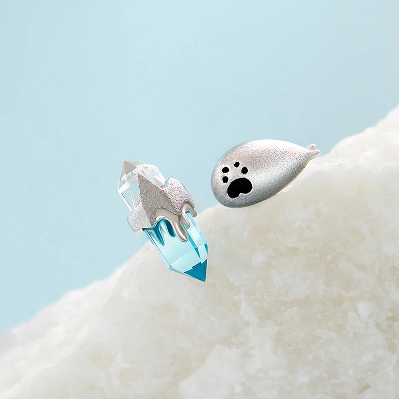 

Thaya Asymmetrical Glacier Earring Cute Animal Stud Earrings 925 Silver for Women Original Design Jewelry