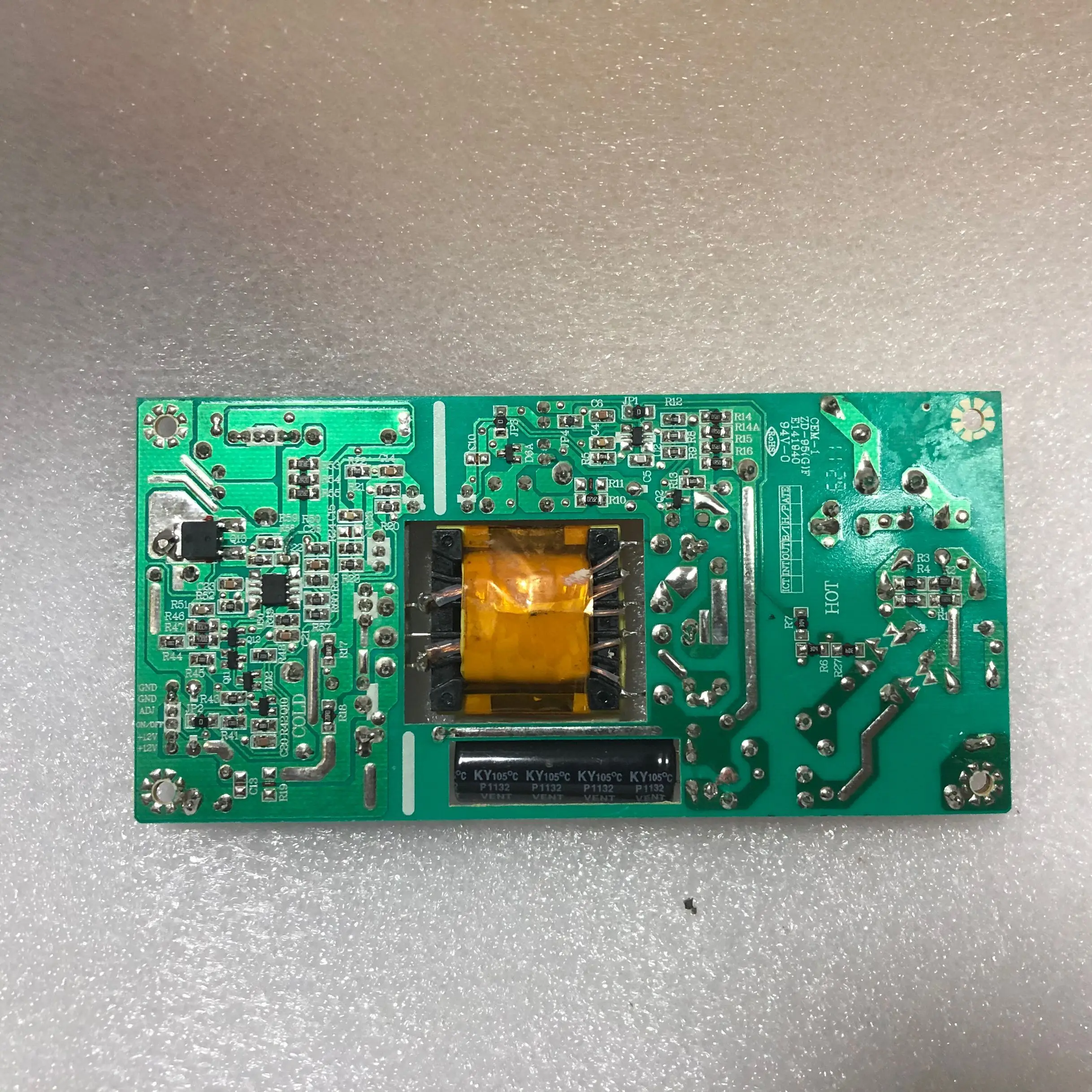 AY048D-1SF02 REV1.0 3BS0025814 AY048D пятно