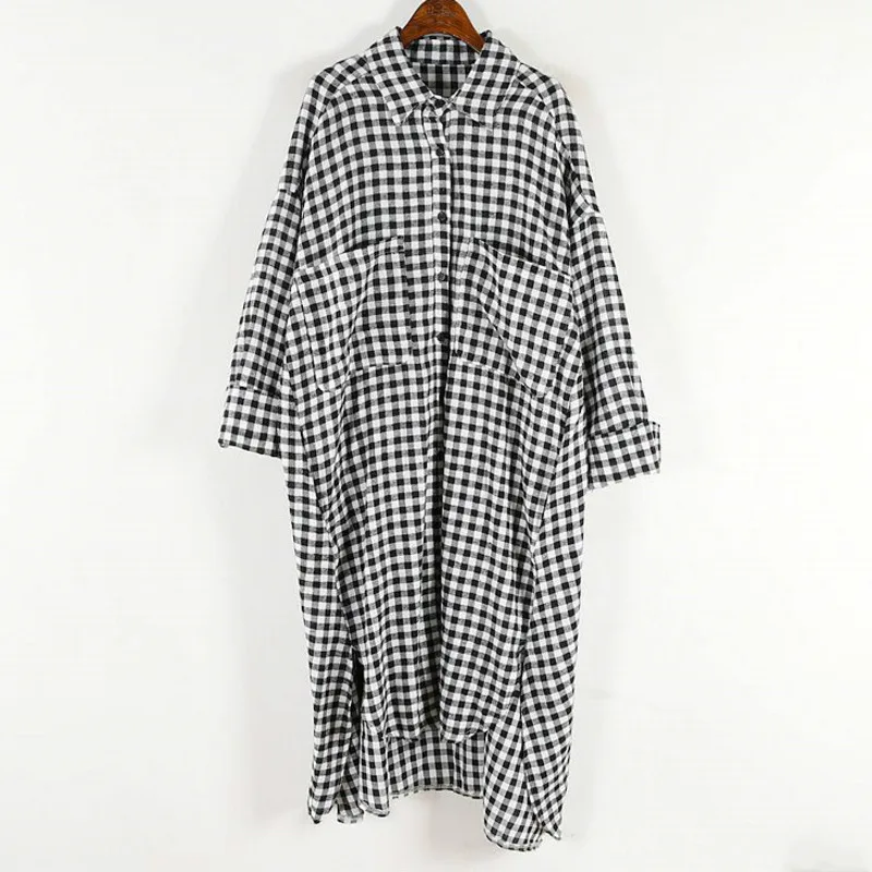 

[EWQ] 2019 Spring Autumn New Pattern Lapel Long Sleeve Plaid Patchwork Single Breasted Loose Long Shirt Coat Women AH14400