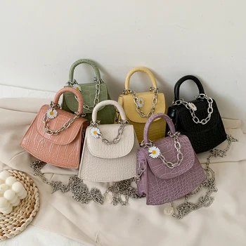 

Women Daisy Flower PU Leather Crossbody Handbag Classic Creative Delicate Design Chic Chain Mini Totes Shoulder Bags