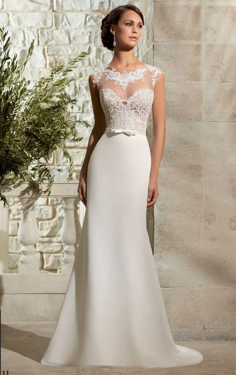 

Sexy Sheer Neck Chiffon Sheath lace appliques 2018 New Arrival Sleeveless Appliques Bridal Gown Formal Party bridesmaid dresses