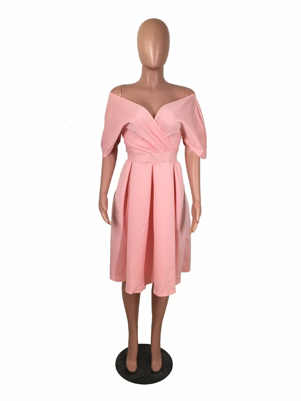 8832947276_136178077