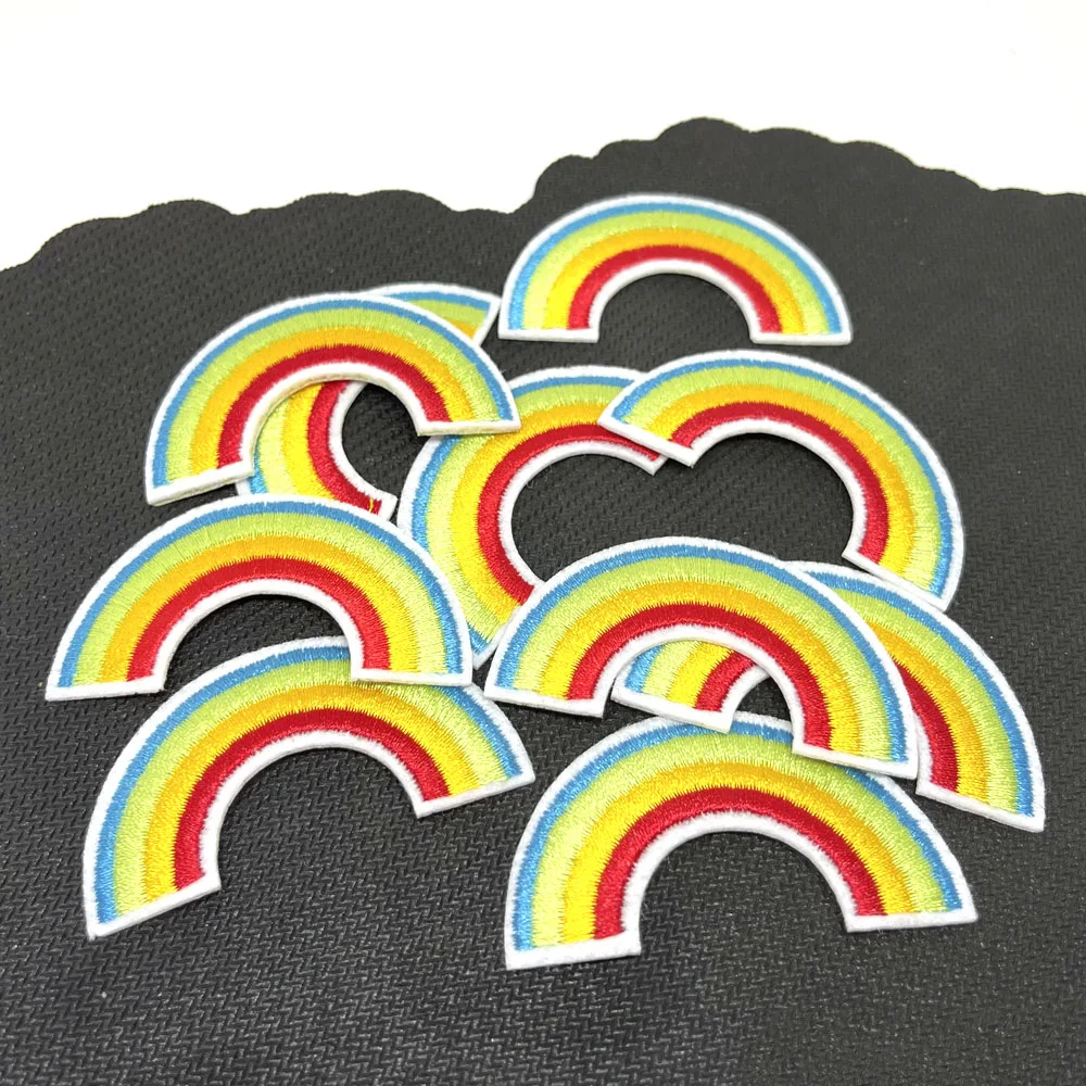 Günstige 5PCS Kleine Regenbogen Gesticktes Patch für Kleidung Eisen Auf Patch für Kleid Jacke Jeans Aufkleber DIY Kleidung Zubehör – Detail 3