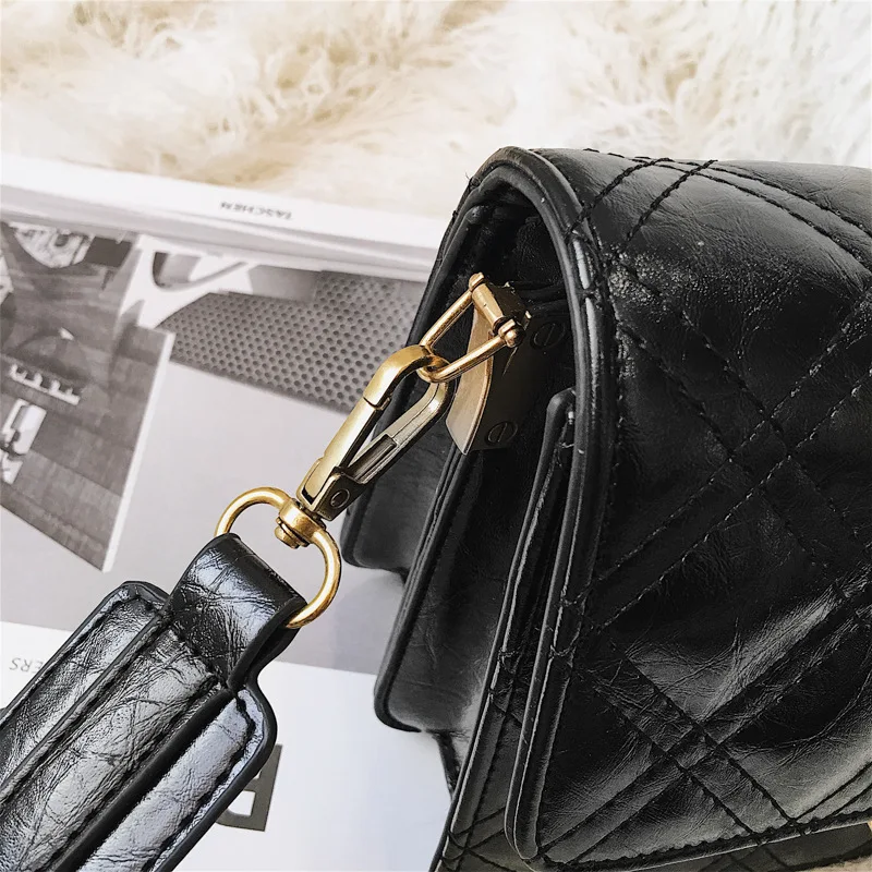 

2019 New Style Oil Wax Leather Stereo Rhombus Square Sling Bag Semicircle Lock Shoulder Oblique WOMEN'S Bag