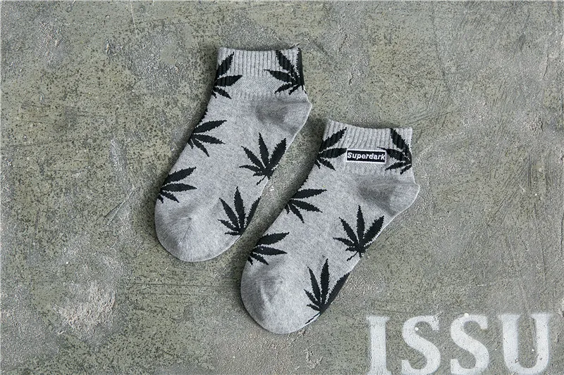 Spring And Summer New Products Pure Cotton Maple Leaf Fashion Socks Cool Fashion Jacquard Men And Women No-show Socks Individual