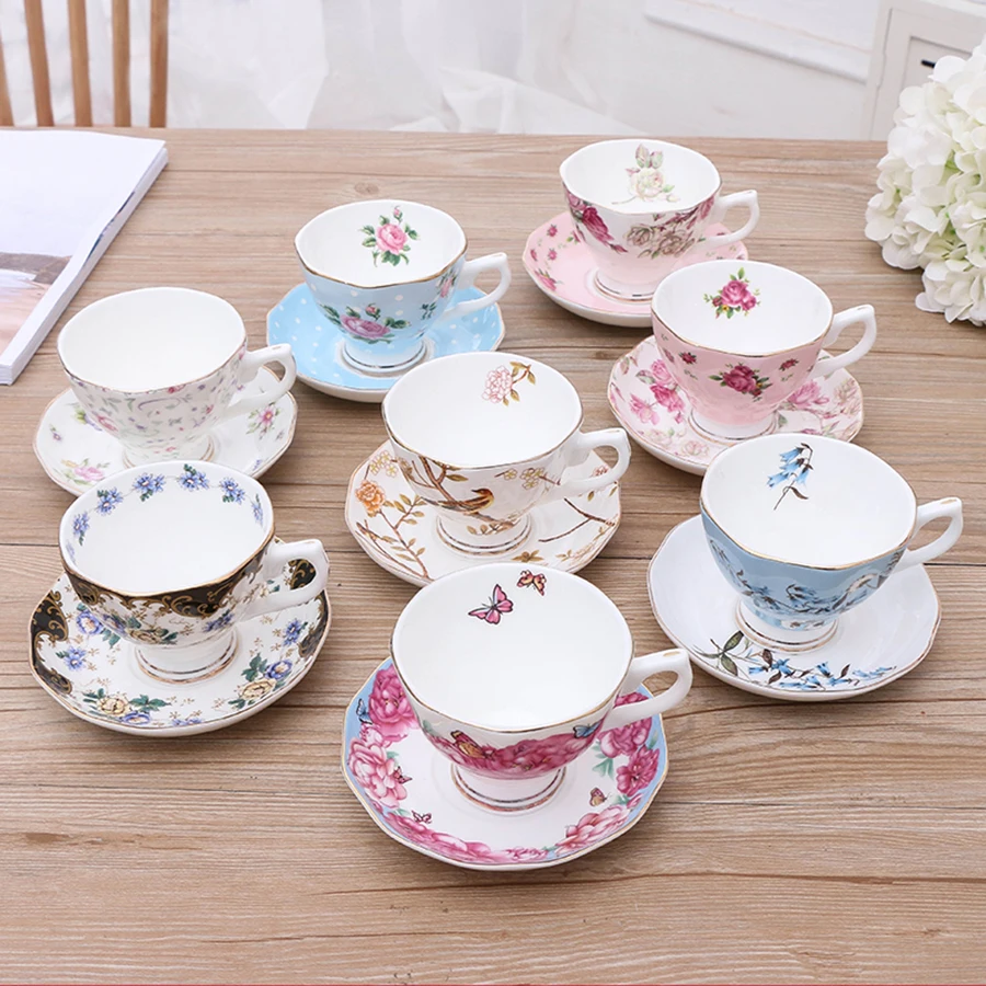 Bone China кофейная чашка, Европейский Набор чашек эспрессо, английский Набор чашек для послеобеденного чая, многоразовое блюдце, фарфоровая керамическая винтажная чашка E5