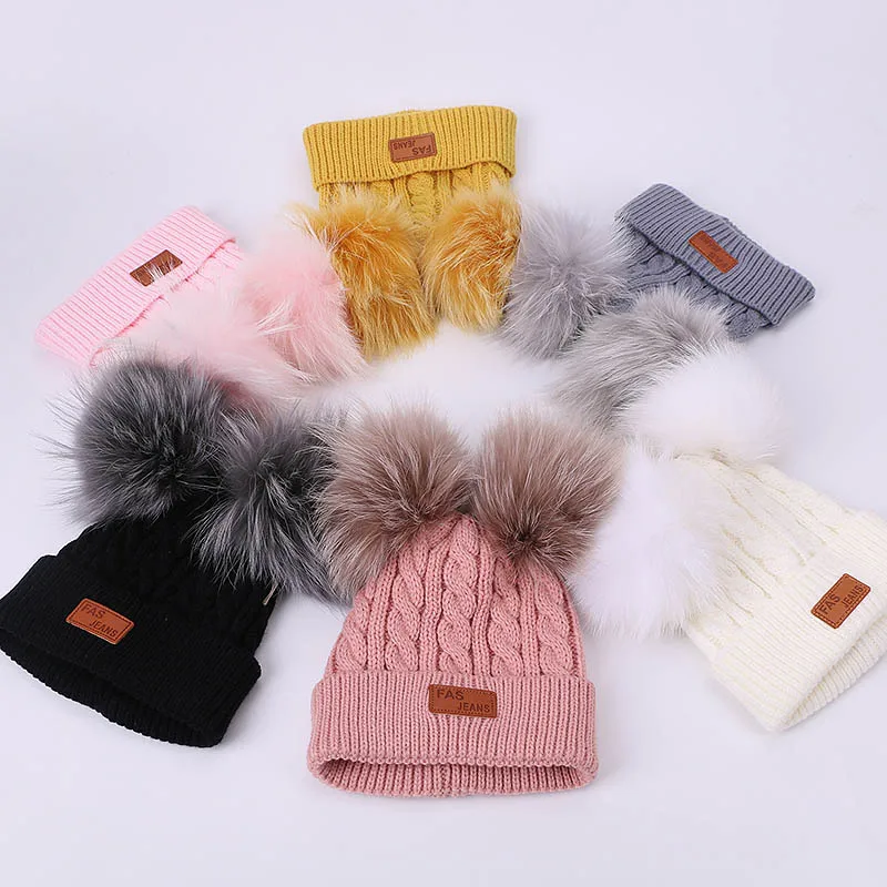 Зимние шапки Skullies из натурального меха енота с помпоном для детей, вязаная теплая Милая Детская Мягкая вязаная фетровая шапка с помпоном