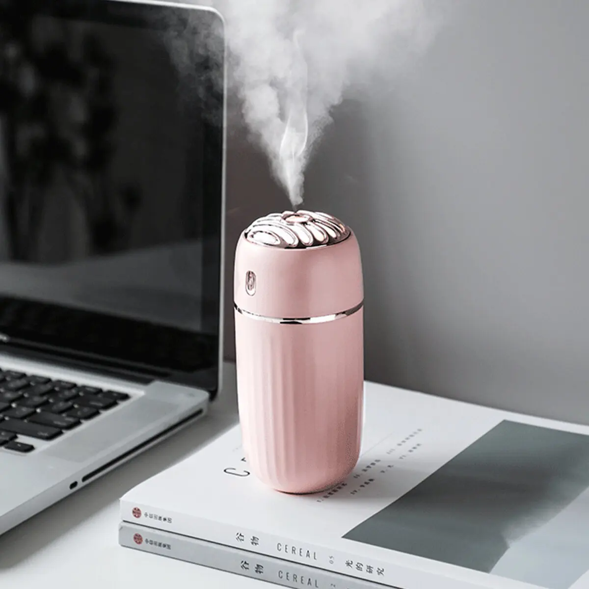 

Mini Portable 300ml Air Humidifier Oil Aroma Diffuser Night Light USB Charging Low Noise for Car Home Office