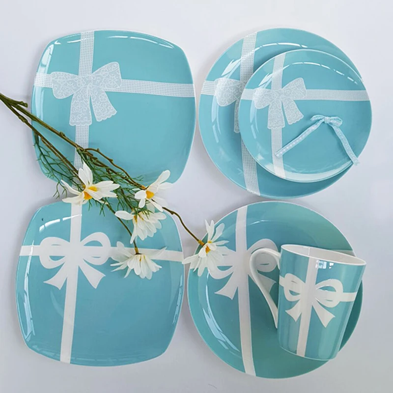 

Blue White Ribbon Mug Wedding Gift Cup Ceramic Milk Coffee Cup Light Blue Background White Gift Belt Plates Dinner Party Tumbler