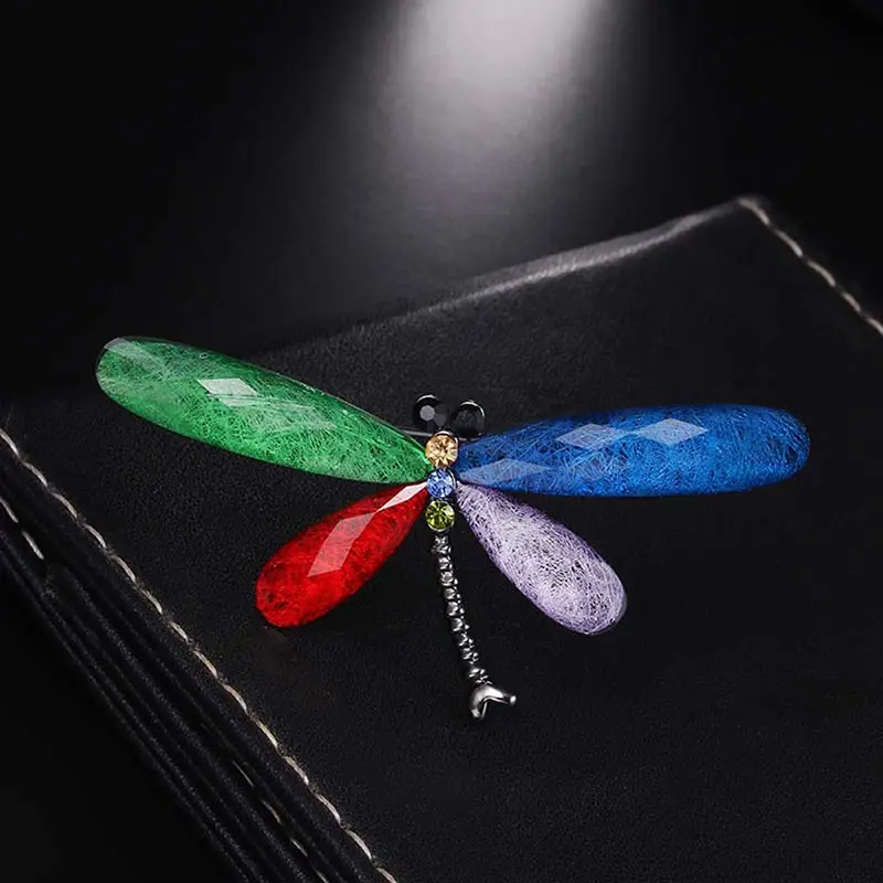 Мода Смола стрекоза Броши для женщин мужчин кристалл насекомых животных брошь булавки ювелирные изделия - Окраска металла: Color B