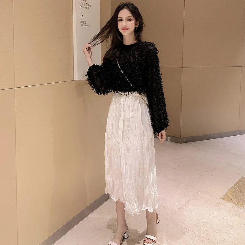 

2019 Spring And Summer New Style Online Celebrity Tassels Hollow out Tops + Pleat Skirt Two-Piece Dress Women's